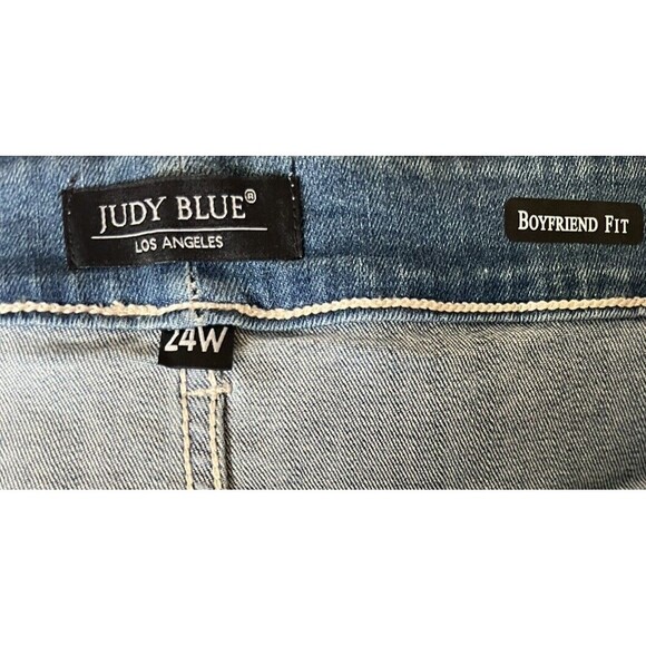 Judy Blue Medium Wash Button Fly High Waist Boyfriend Jeans Plus Size 24W NWT - Picture 4 of 7